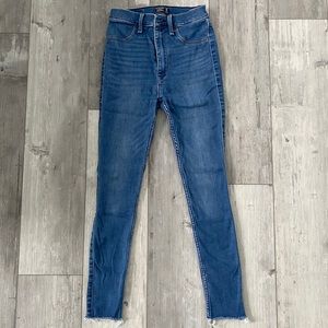 Abercrombie and Fitch High Rise Jegging